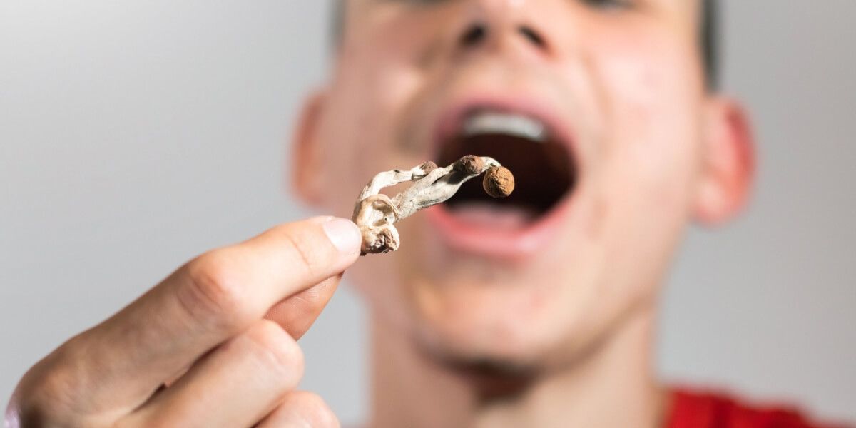 What to Expect When Taking Magic Shrooms on an Empty Stomach?